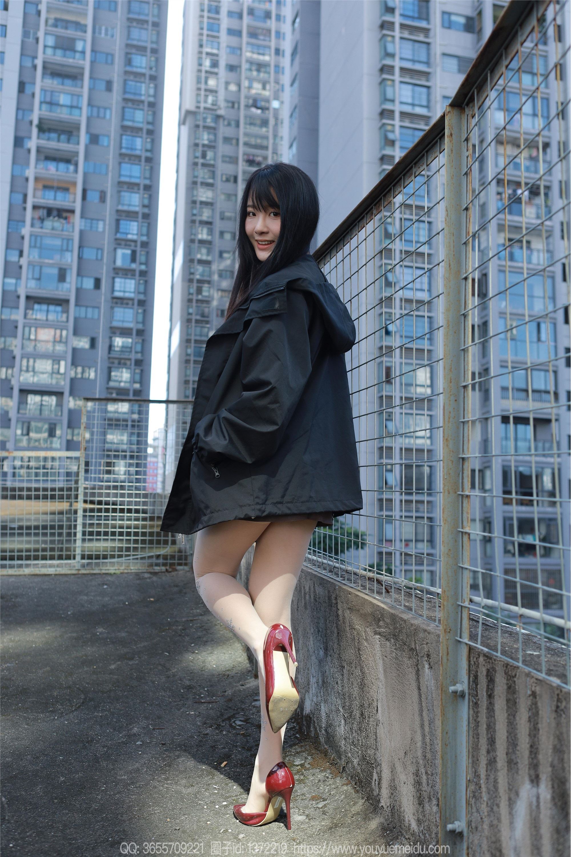 IESS异思趣向  2023.12.07 丝享家 1605 婉萍《晒晒太阳》